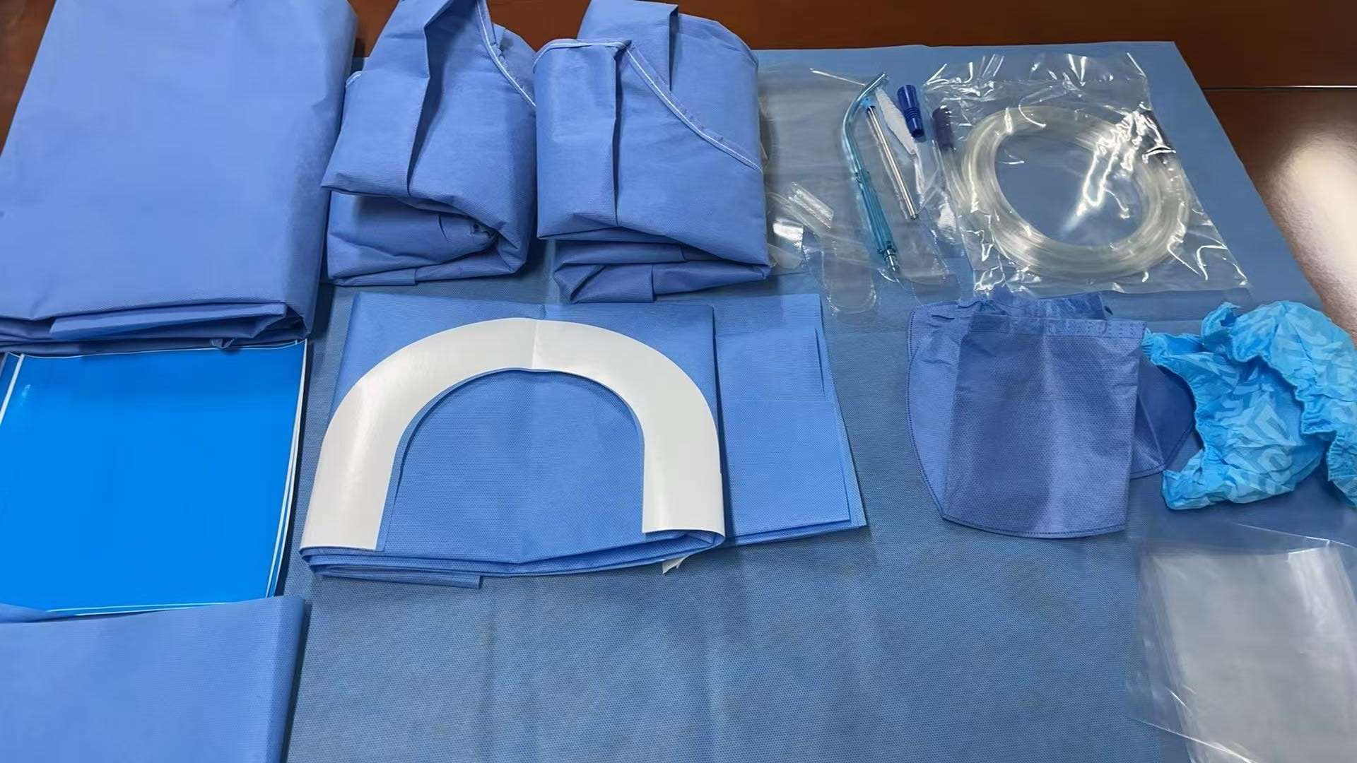 Eldobható fogászati implantátum sebészeti csomag